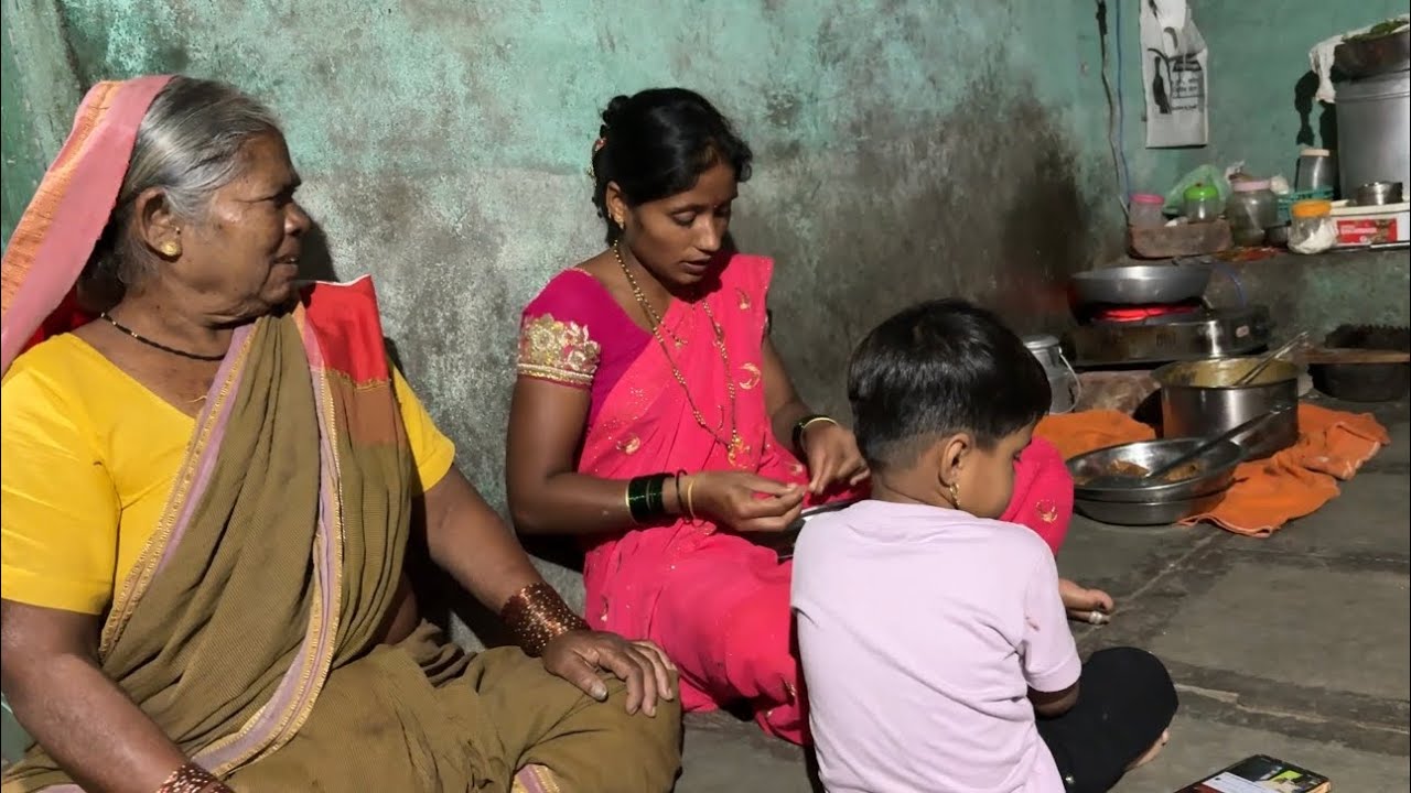 आज मामीच्यात माश्याचा बेत मच्छी फ्राय लय जोरात ।नवरा पडला माश्यावर तुटून हाणा दाबून 😂#गावठीपुनम 