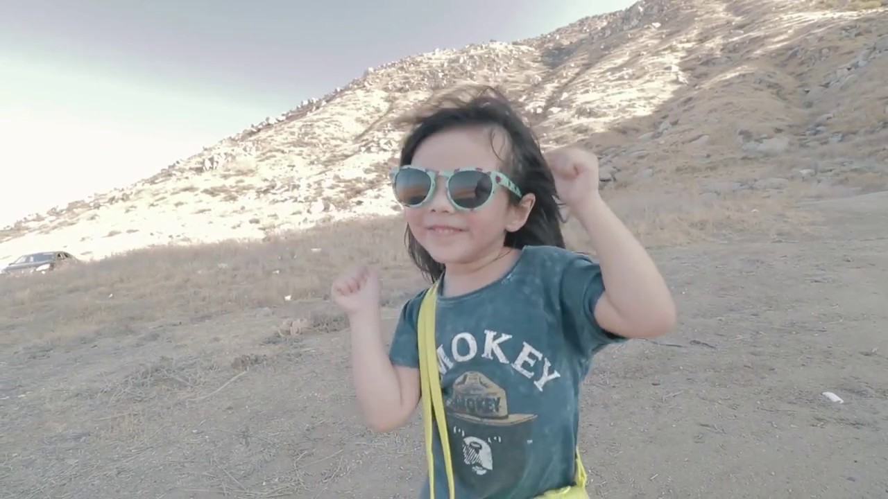 camera iphone 8 plus apk DANCING IN THE DESERT