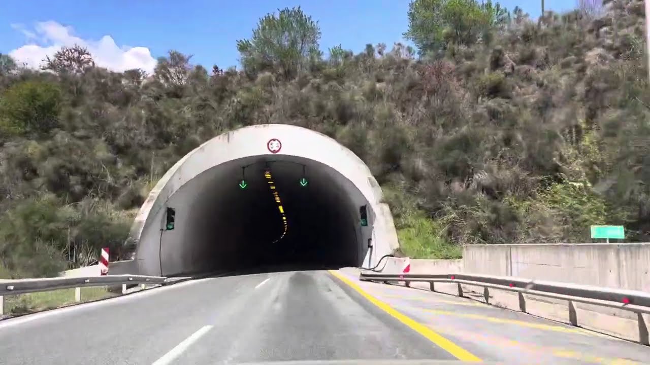 Εγνατία οδός Βέροια-Τούνελ.Walking Tour-VEROIA Tunnels Egnatia Rd!Music.  Hall of the Mountain King.