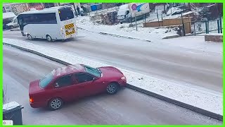 THE BEST CAR CRASH COMPİLATİON // CAR CRASH SNOW // THE BEST CARS SLİDİNG İN SNOW