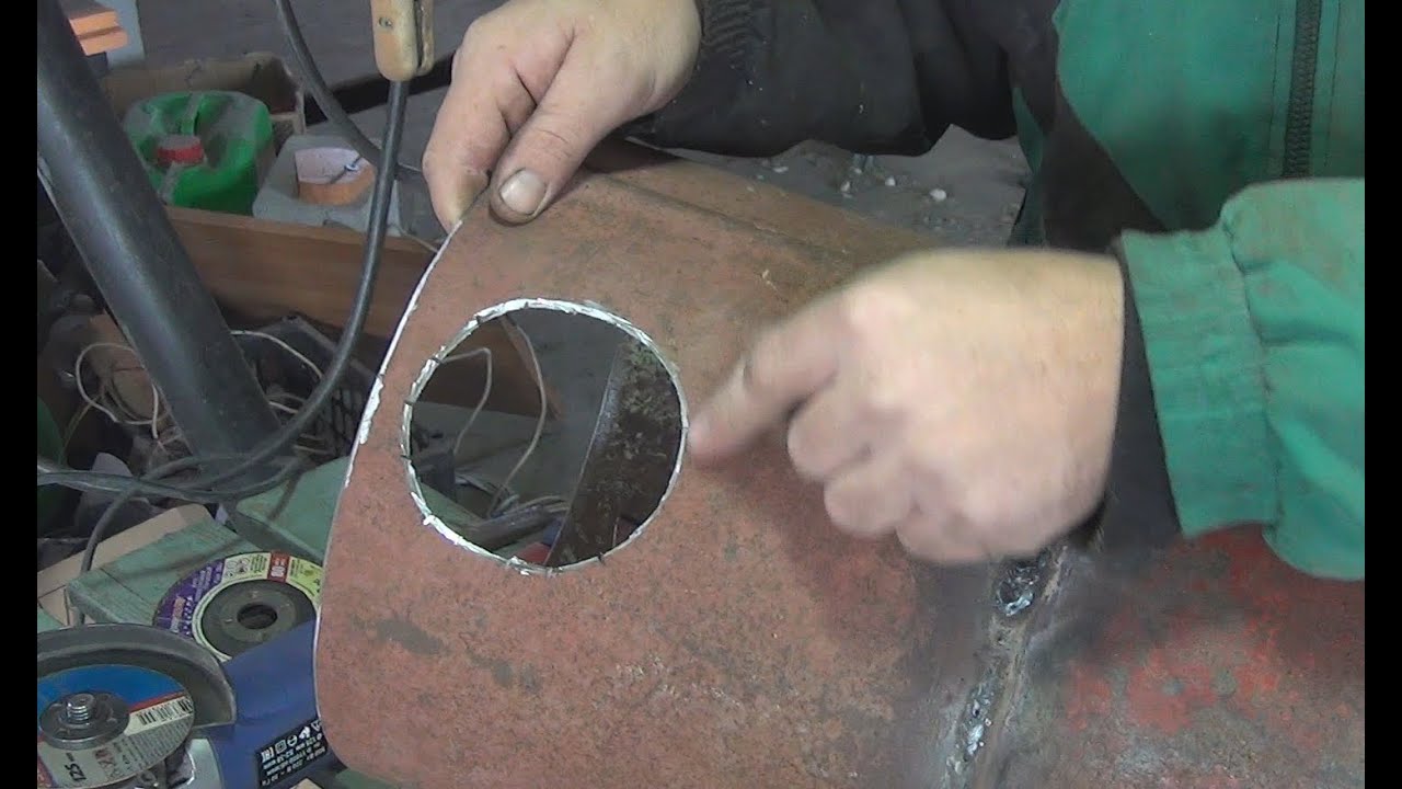 как вырезать отверстие в металле большого диаметра