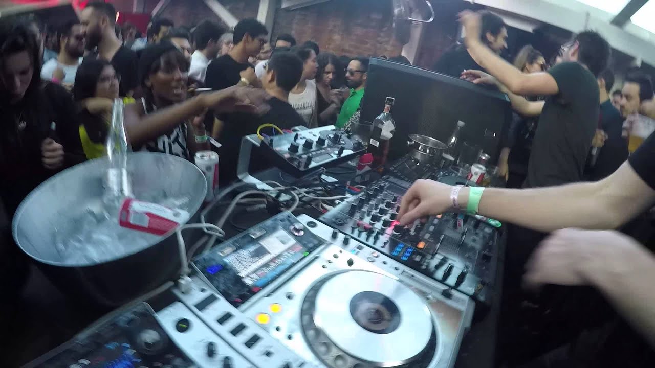 Matt (Gorgon City) dropping bombs @ BAUM Bogotá