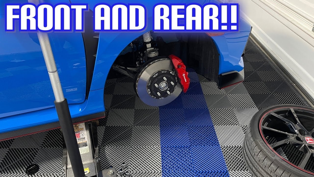 HONDA CIVIC TYPE R BRAKE PAD CHANGE DIY - YouTube