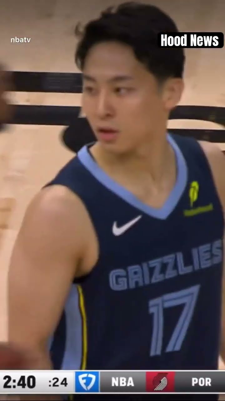 Eyes behind his head #hoodnews #yukikawamura #memphisgrizzles #assist #passing #omg #how #wow #wtf