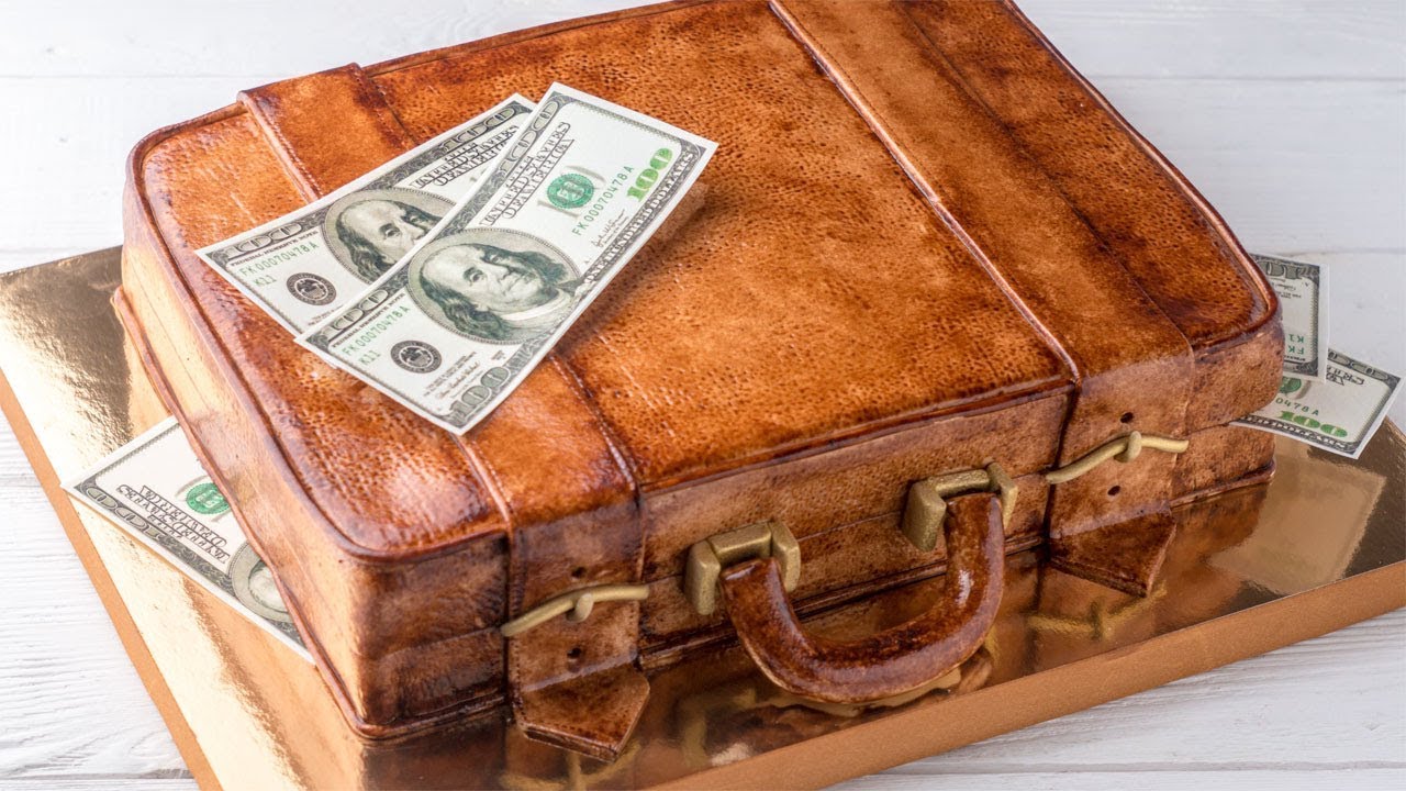 Cake decor idea for a manly guy 🐻 DIY at home with just a few