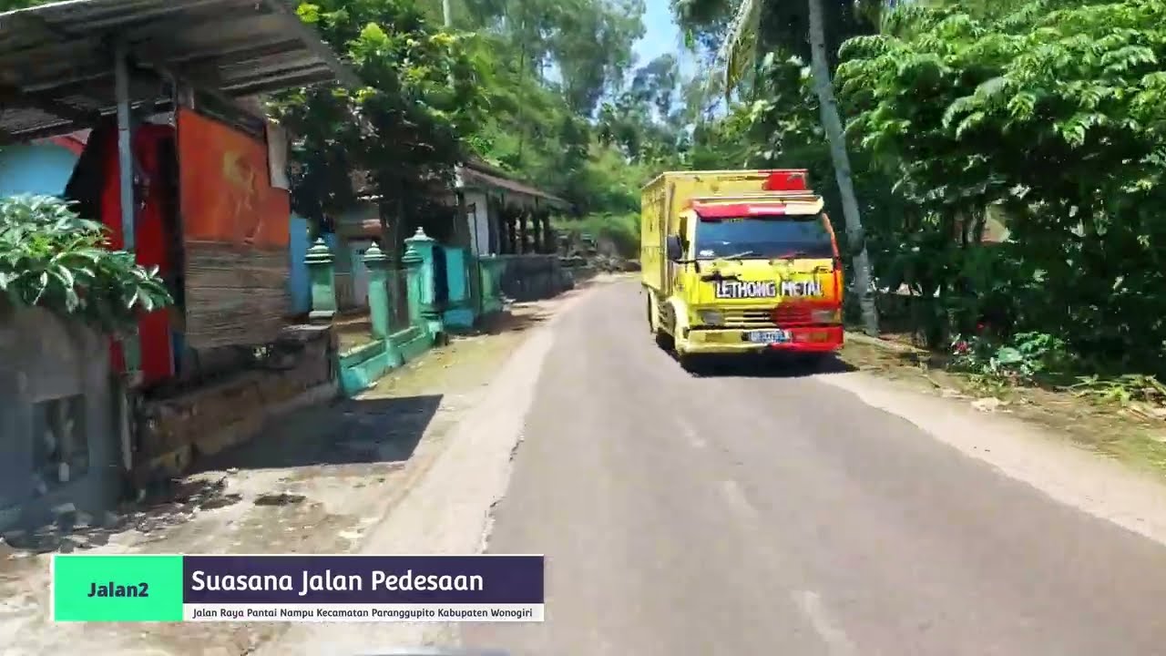 suasana jalan raya pantai nampu (Paranggupito, Sambiharjo, Gudangharjo dan Gunturharjo)