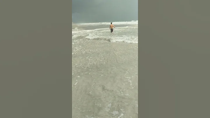 Rip current formation example