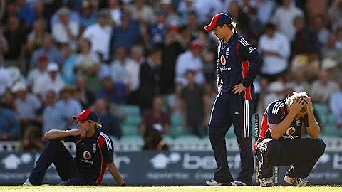 Controversial Elliot run out in the New Zealand v/...