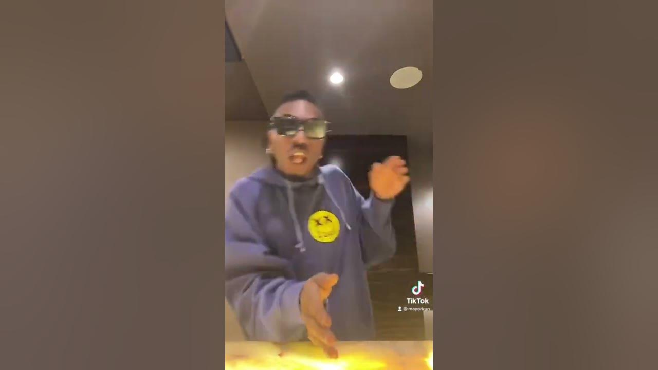 Mayorkun dancing to Apollo by Victony 🤩