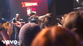 Miniatura del video "Brantley Gilbert - The Weekend (Live on the Honda Stage at iHeartRadio Theater LA)"