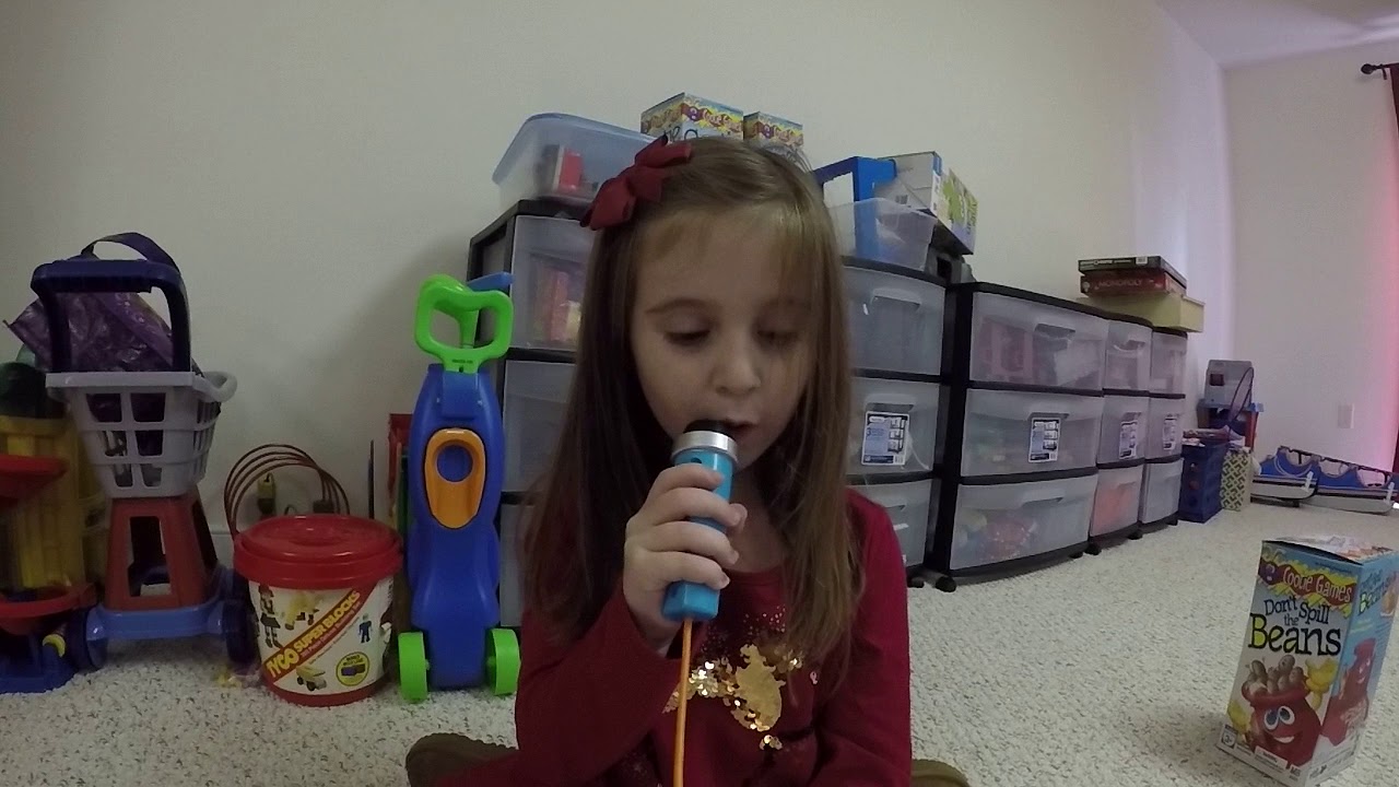 Harper Sings Twinkle Twinkle - YouTube
