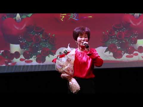 周美文《雾里看花》