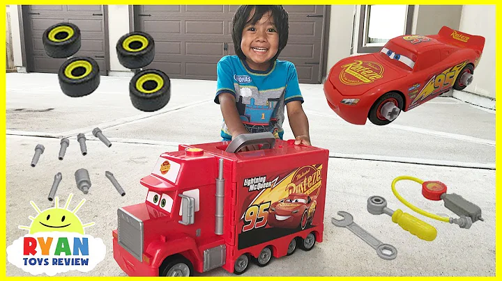 Disney Pixar Cars 3 Lightning McQueen Mack's Mobil...