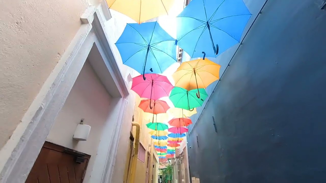  Curacao : colorful Caribbean Grand Princess Cruise 