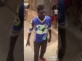 إفريقي مضحك جدا إفريقي مضحك جدا