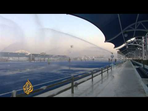 منتزه مائي صحراوي مثير للجدل