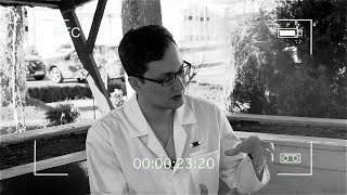 Mini yubka kiygan teleboshlovchilar Yosh rus qizlarning fotosuratlari