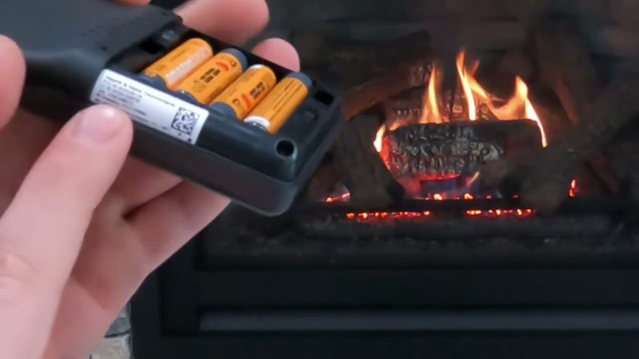 Замена батарейки в пульте дистанционного управления камином Majestic RC400