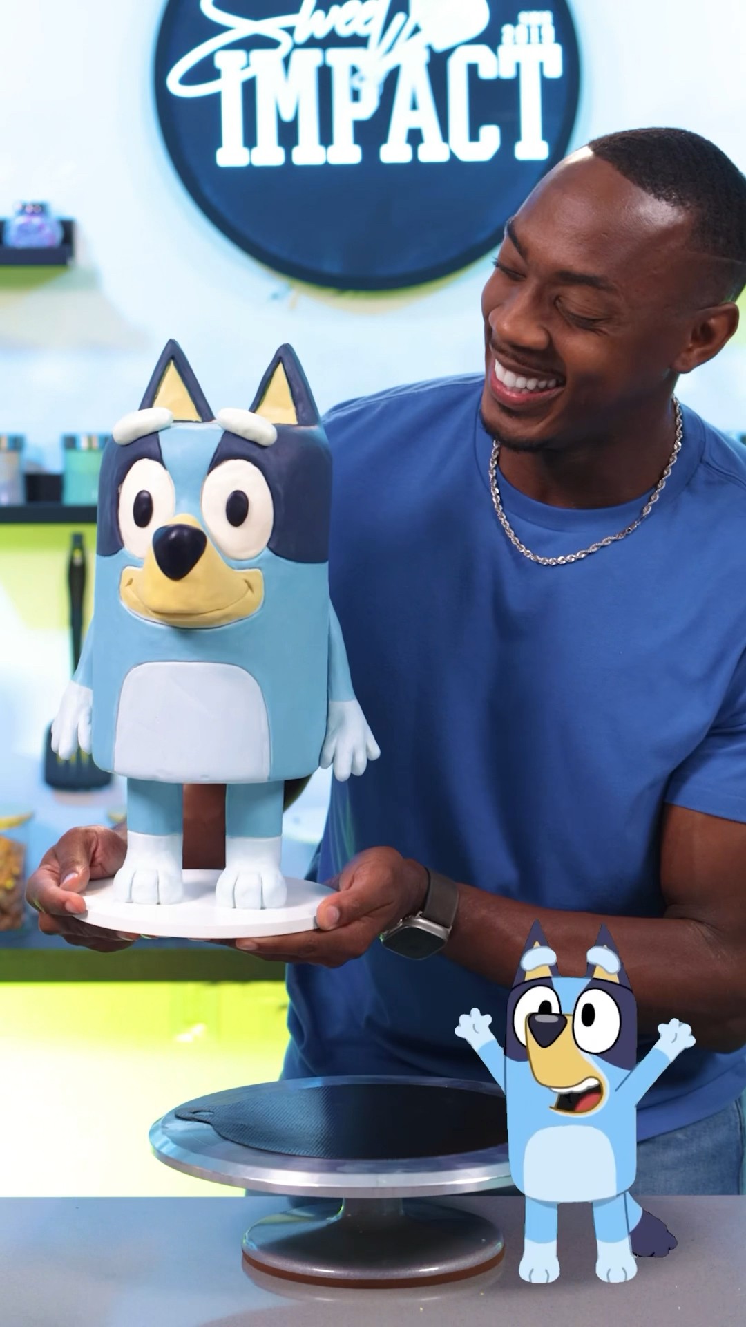Making a Bluey cake! #shorts