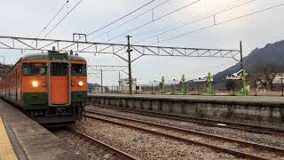 JR東日本115系湘南色横川駅入線。