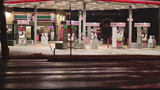 2 infants safe after car stolen from a gas station with children inside