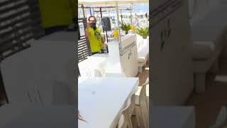 Valeria Marini Si Arrabbia Perché Non Vuole Il Video Ma Solo I Selfie