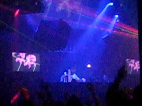 Putar Zero 76 - Sander van doorn