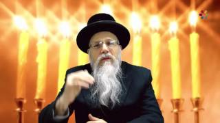 Rabbi Nachum Chaimowitz - Chanukah: How to Light the Menorah