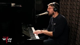 Bear's Den - "Loneliness" (Live at WFUV)