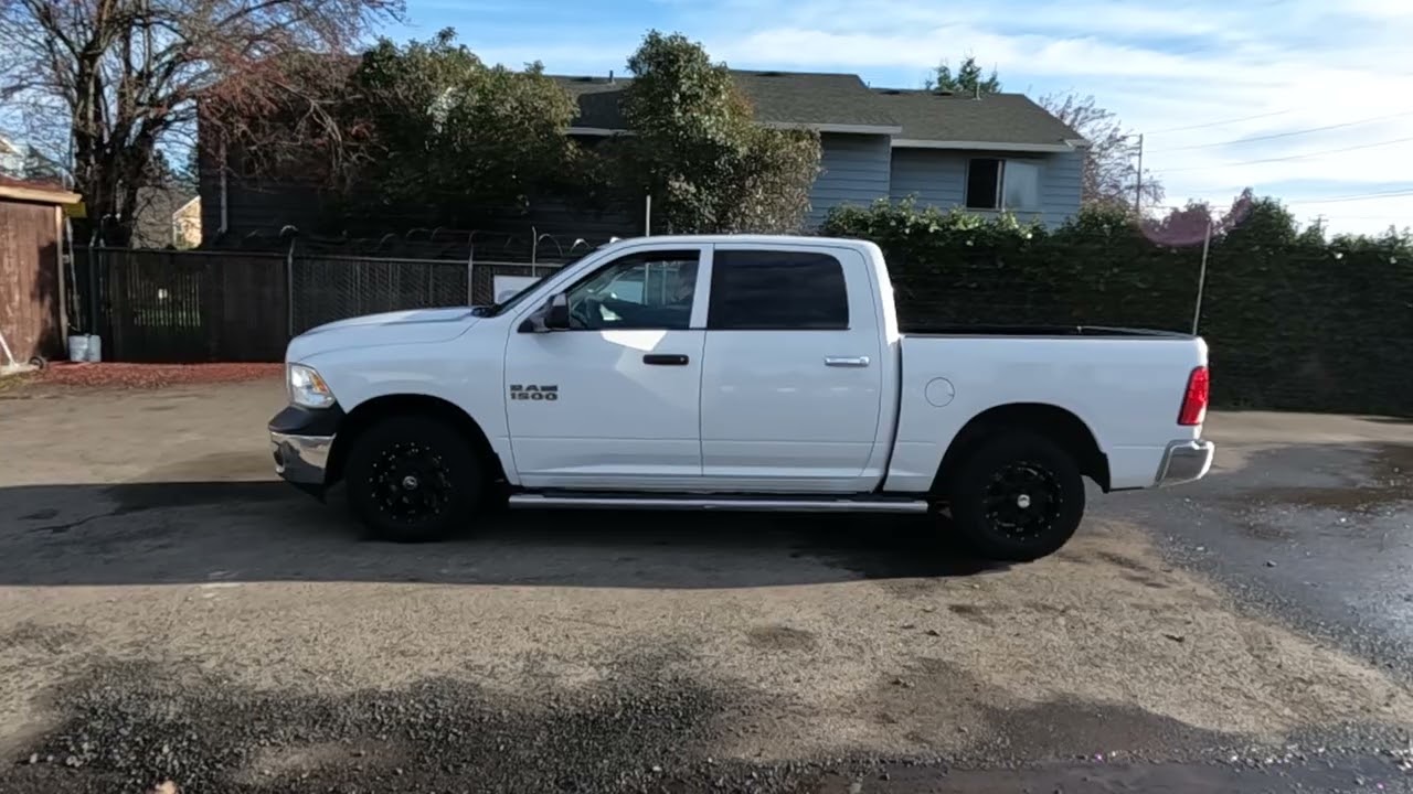 2016 DODGE RAM 1500 CREW CAB 4X4 PICKUP (1196)