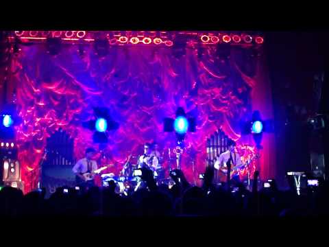 panic!-at-the-disco---"lying-is-the-most-fun-a-girl-can-have..."-(live-in-san-diego-6-19-11)
