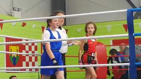 Jodie "The Beast" Mccarthy vs Rosie Gaffney @ Cork Boxing leagues