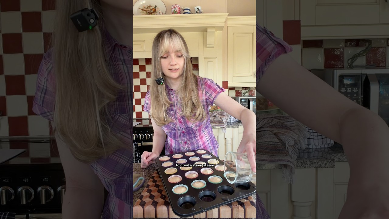 These Mini Cheesecakes should be viral! #baking