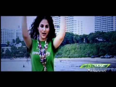 Annie Khalid   Mahia Official Music Video