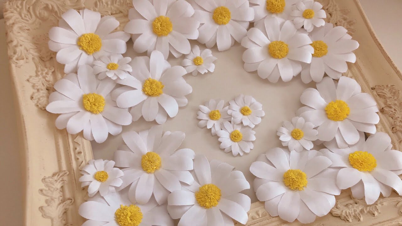 折り紙 マーガレット デイジーの花の作り方 Origami Paper How To Make A Paris Daisy Marguerite Daisy Flower Youtube