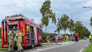 Auto vliegt spontaan in brand Loosdrecht 10-09-2017