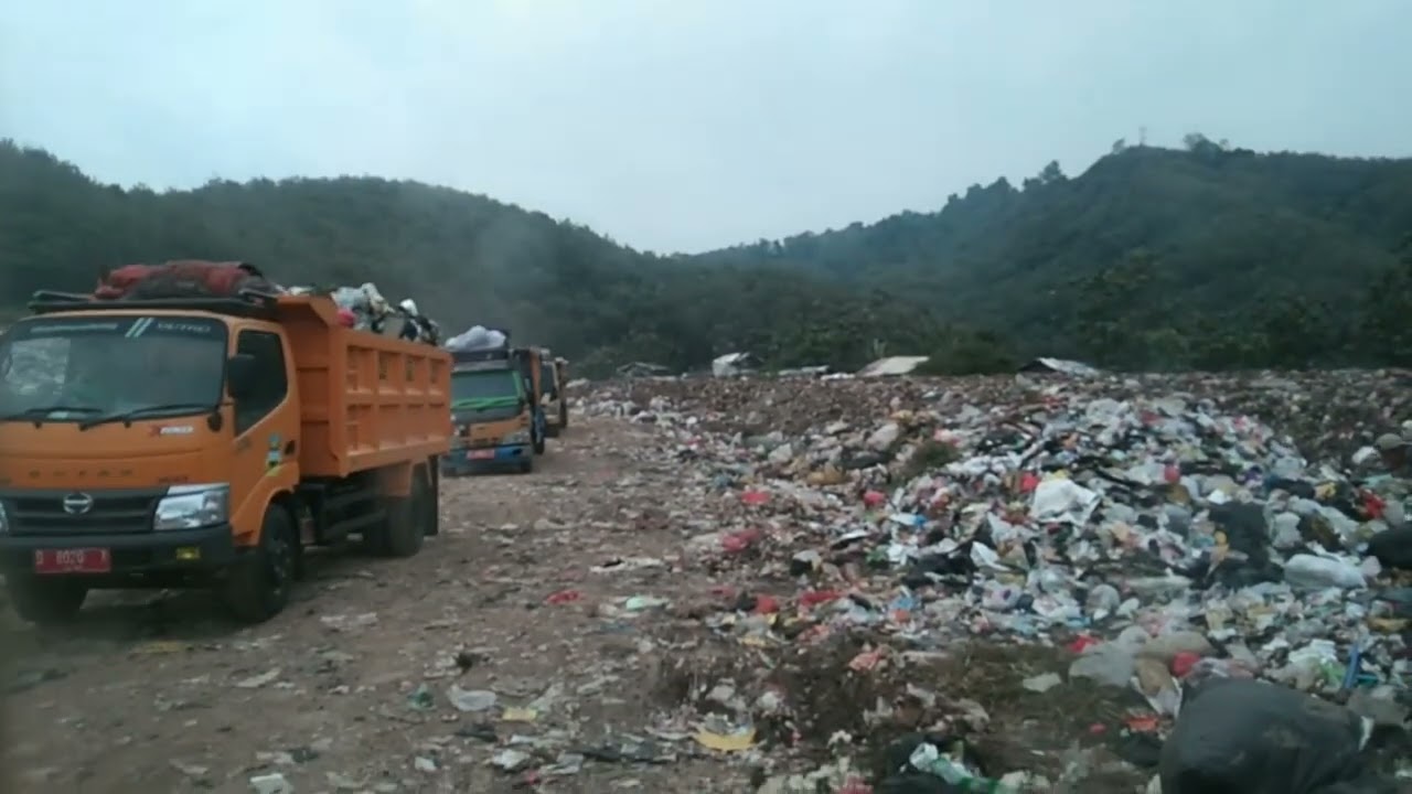 SEPUTAR TRUK SAMPAH PART 7