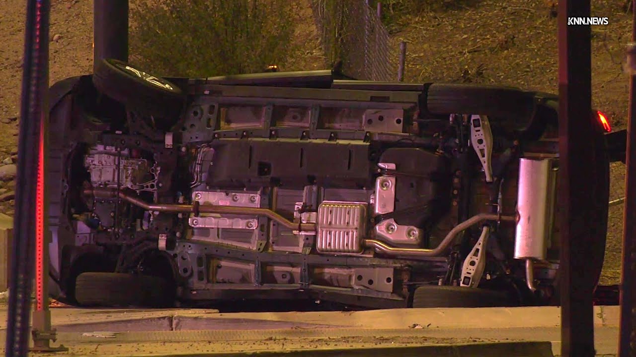 3 Hospitalized After 2-Vehicle Crash Involves Rollover in Phoenix - YouTube