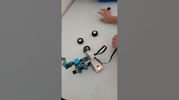 Transformer robot made with Wedo 2.0