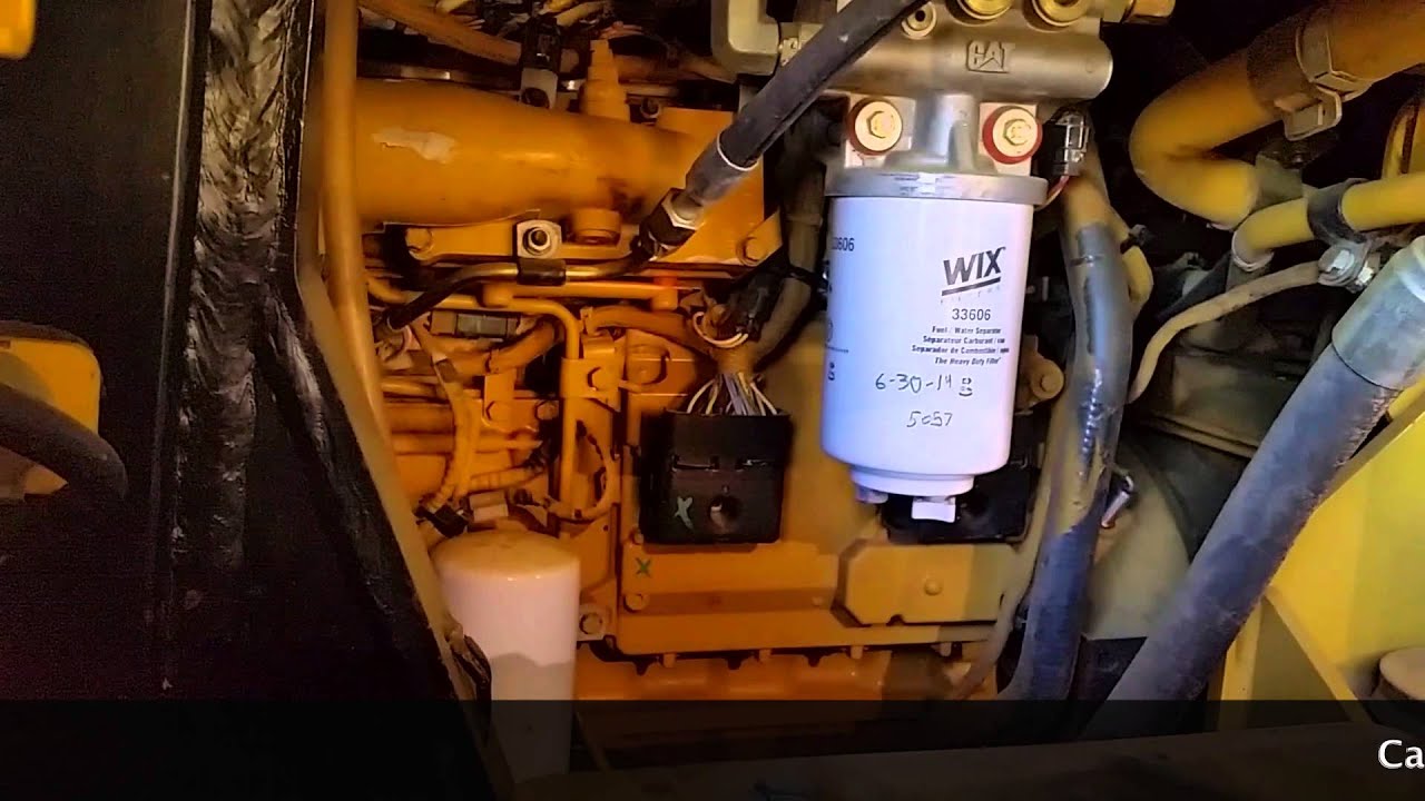 2004 CAT 963C Machine Walk Around Video