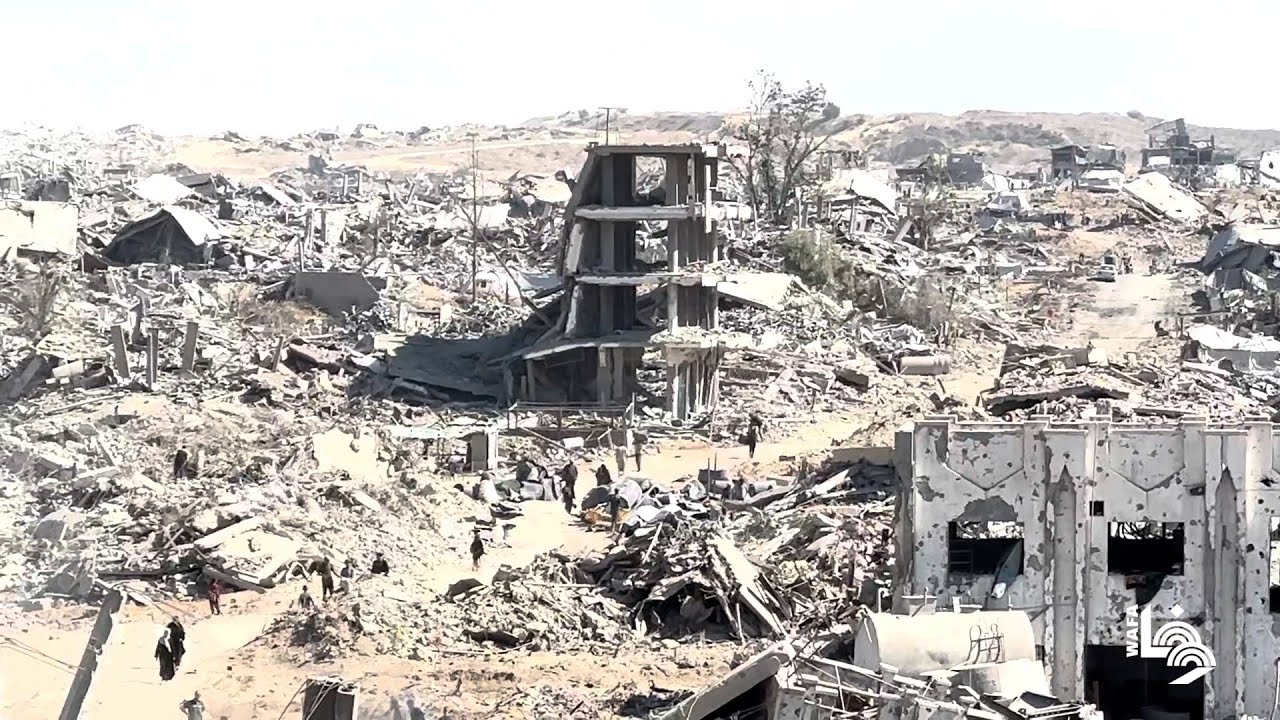 مواطنون يعودون إلى حي الشيخ رضوان ويواجهون دماراً واسعاً خلفه الاحتلال الإسرائيلي