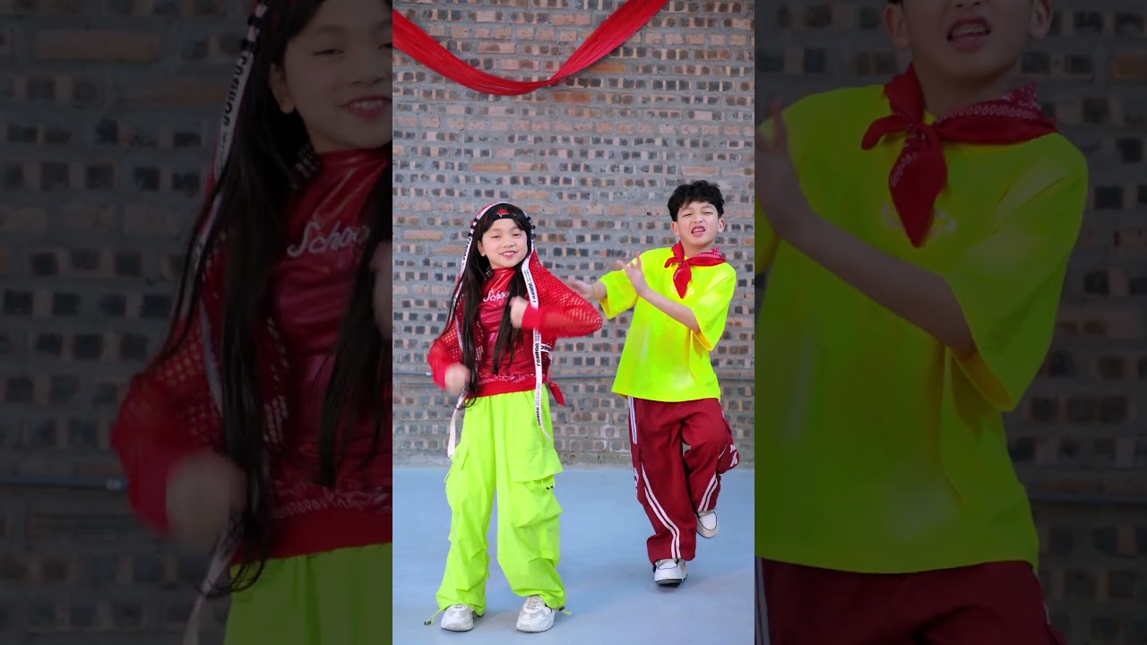 Follow us #shorts #dance #nhảy #lecirque #minhx