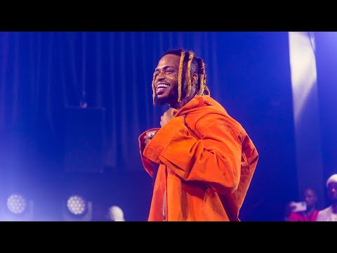 Diamond Platnumz Singing