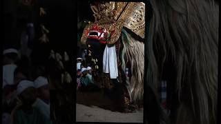 Mesolah Ring Jaba Griya Delod Pasar Intaran Sanur