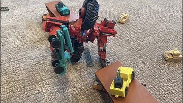 Scavenger Attacks The Military Base And More - Official Transformers Stop Motion Trailer