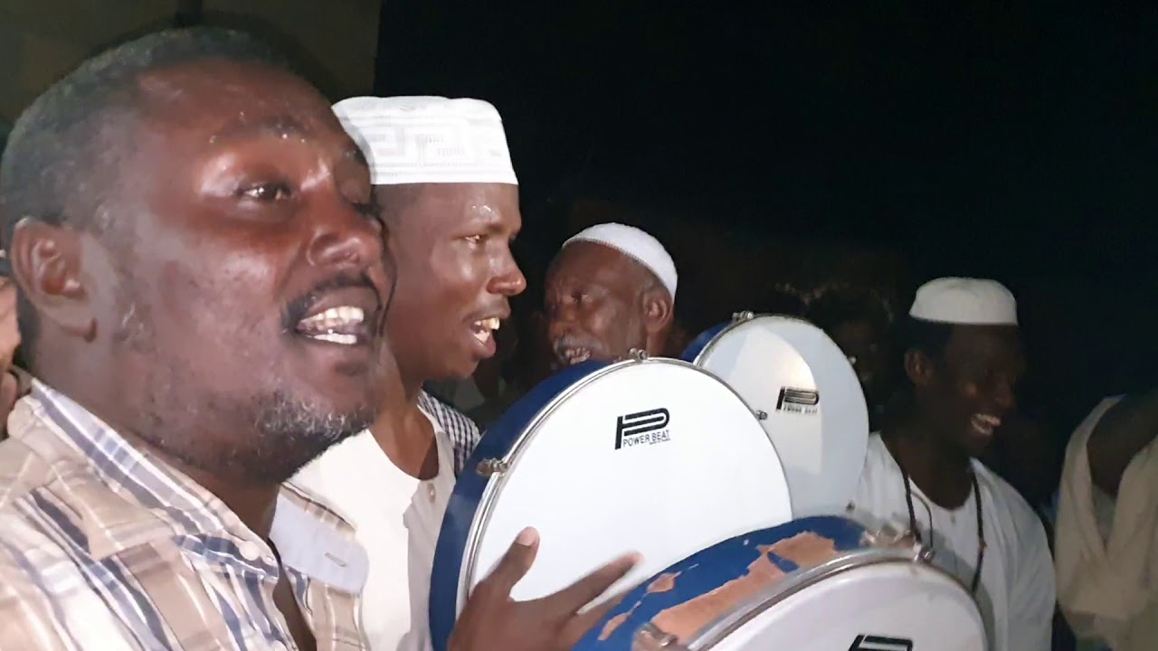 إبداااااع أولاد الغماراب في شاقوني العزاز أخواني منزل شيخ محمد أحمد ود التويم قرية ود دياب١/ ٤/ ٢٠٢١