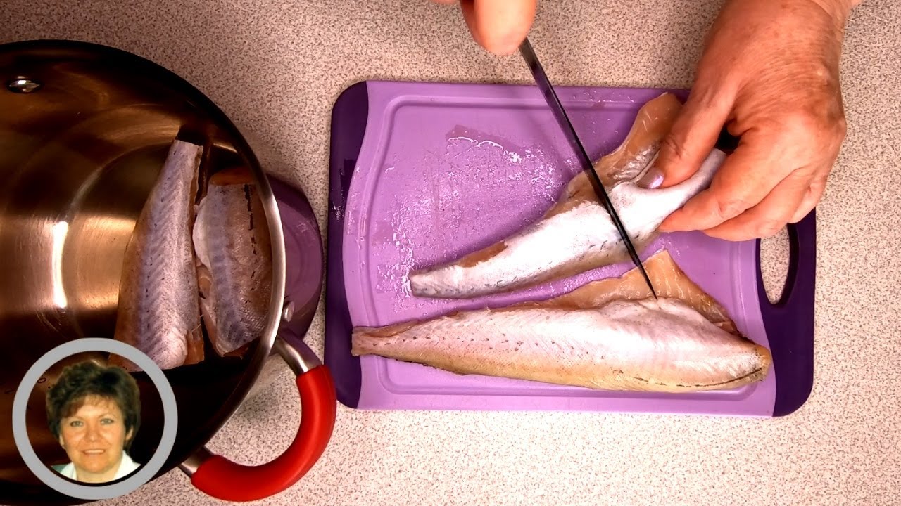 Необычный салат из самого обычного МИНТАЯ - Салат Раковые шейки - Salad of polloc