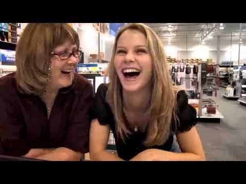 Windows 7 Laptop Hunters - Lauren and Sue (3of7)