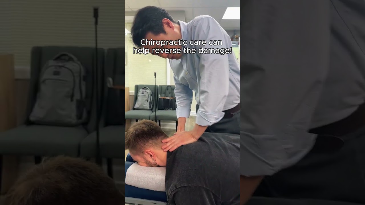 📱 Is your phone ruining your posture? 🤳