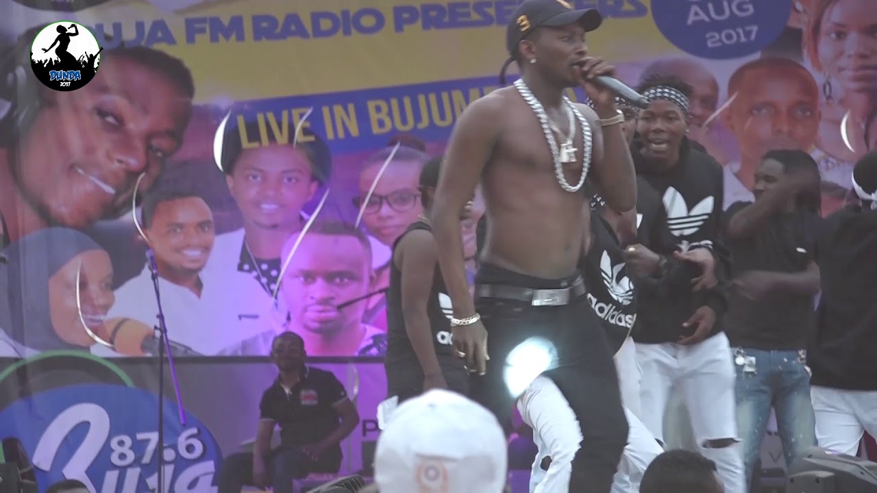 DUNDA NA BUJA FM Performance de BIG FIZZO ''KONZI LA KINGKONG''